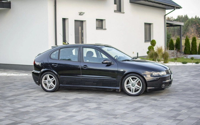 Seat Leon cena 15950 przebieg: 314550, rok produkcji 2003 z Nisko małe 742